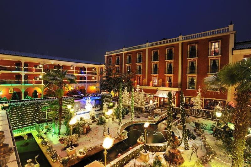 4-Sterne Erlebnishotel El Andaluz, Europa-Park Freizeitpark & Erlebnis-Resort Rust Esterno foto